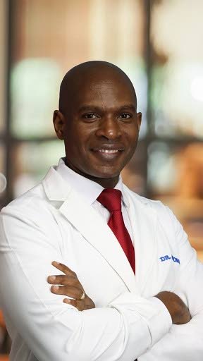 Dr Orlando Thomas