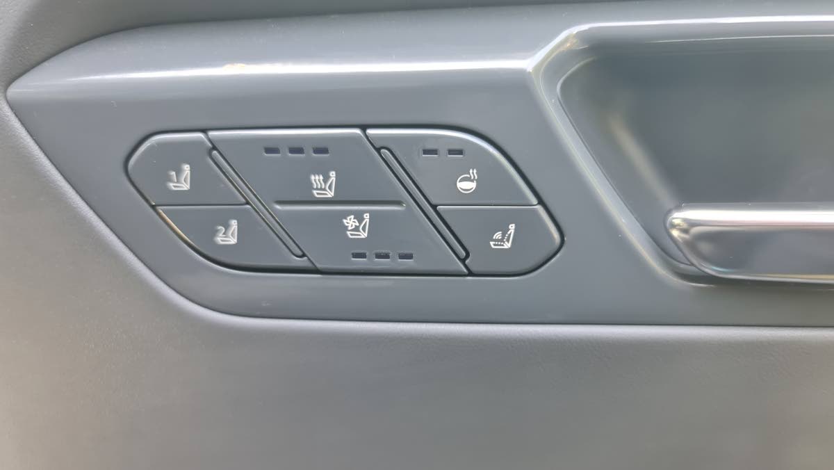 Ergonomics are at the forefront here, with intuitive door-mounted switches that allow for effortless adjustments to the heating, ventilation, and position of the premium upholstered seats.