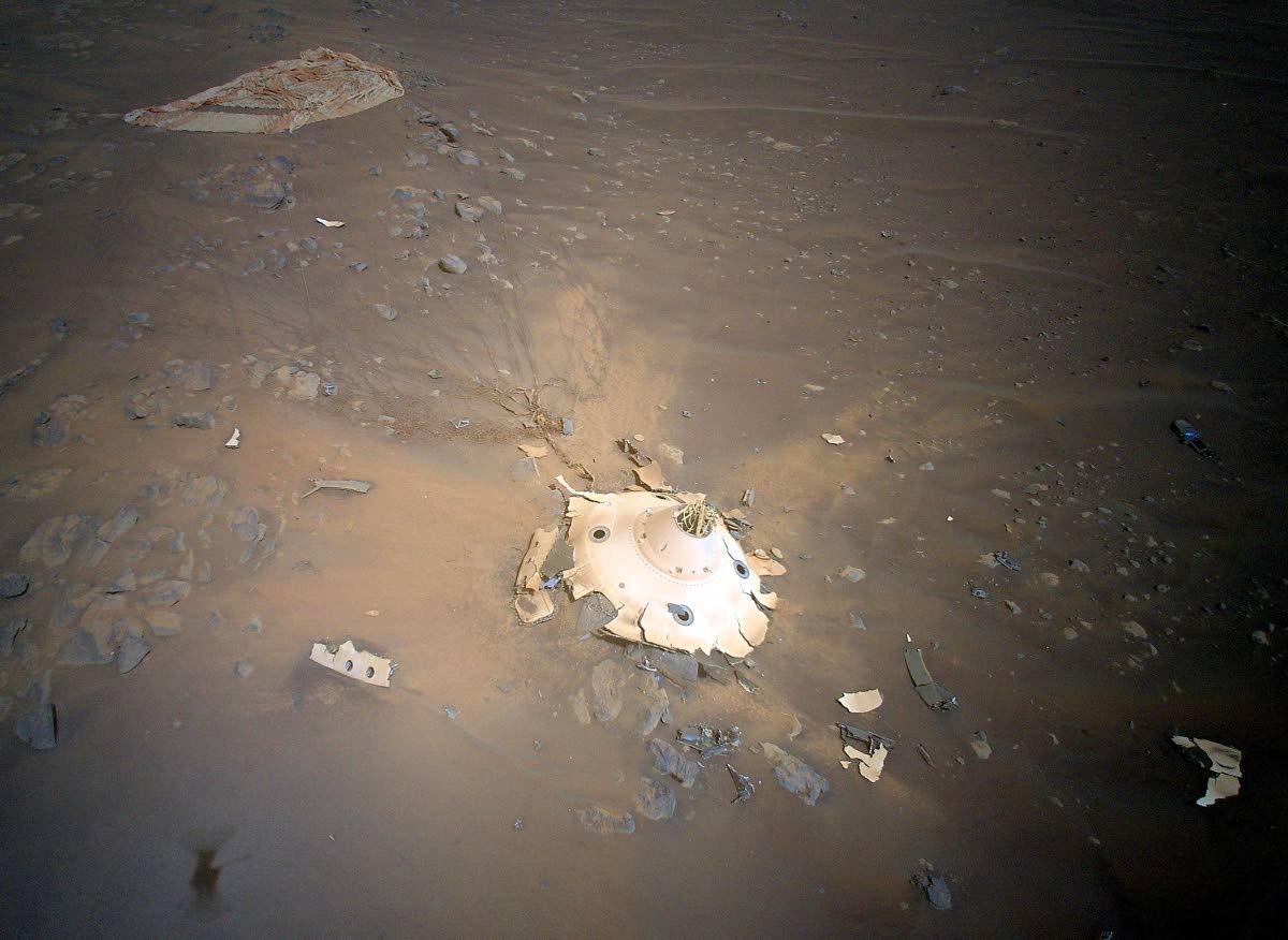 
Perseverance’s backshell sitting upright on the surface of Jezero Crater