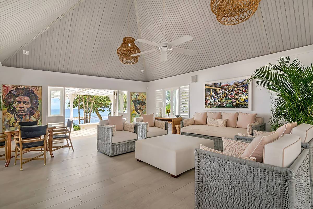 The relaxed tropical interior is a part of the incredible outdoors. 
