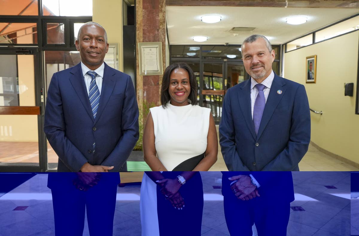 Arsenio Dominguez, (right), secretary general of the International Maritime Organization, with Kedesha Campbell-Rochester, permanent secretary, Ministry of Energy, Transport and Telecommunications, and Bertrand Smith, director general, Maritime Authority o