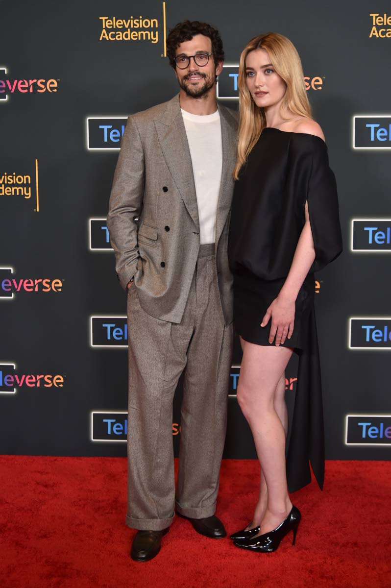 Sarah Pidgeon and Paul Anthony Kelly bring ‘Love Story: John F. Kennedy Jr & Carolyn Bessette’ to the Televerse red carpet.