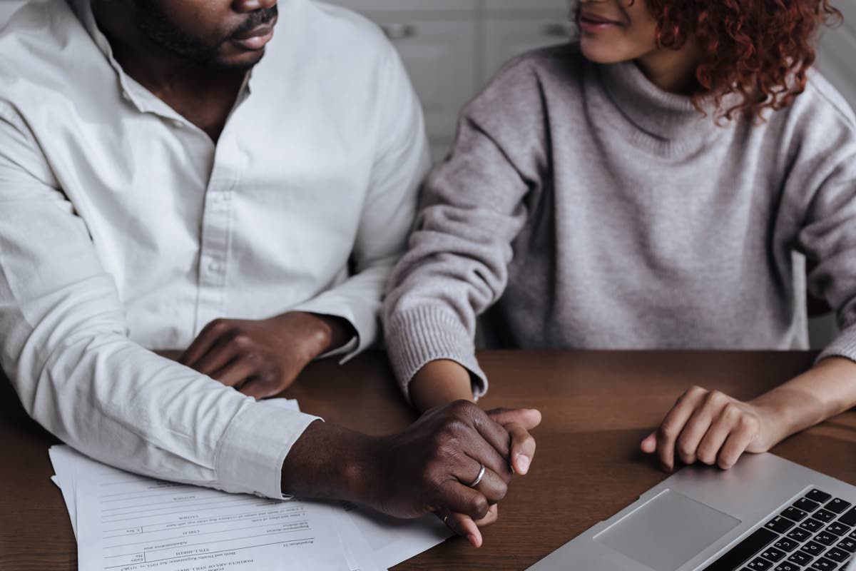 A lawful permanent resident of the United States (Green Card holder) can file a petition for their spouse and unmarried sons/daughters and minor children to migrate to the United States.