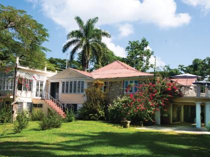 
This Great House is one of Jamaica’s oldest, continually inhabited houses.