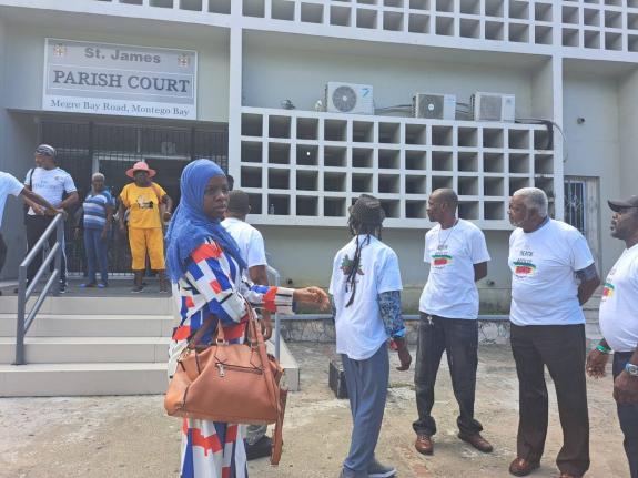 Several plaintiffs in the current court case concerning public access to the Flanker/Providence Beach property in St James, some of them wearing T-shirts emblazoned with the phrase ‘Beach Access Rights’, congregate outside the St James Parish Court in 