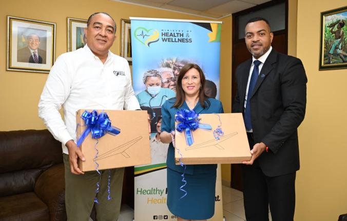 Minister of Health and Wellness, Dr Christopher Tufton (left) is joined by Caribbean Ecosystem Lead, Roche Servicios Caribbean, Central America and Venezuela (CCAV), Marianela Gonzales (centre) and Healthcare Ecosystem Partner, Caribbean – Roche Servicio