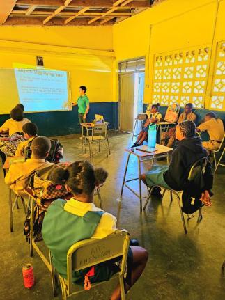 JICA volunteer Tamami Okado teaching a class.