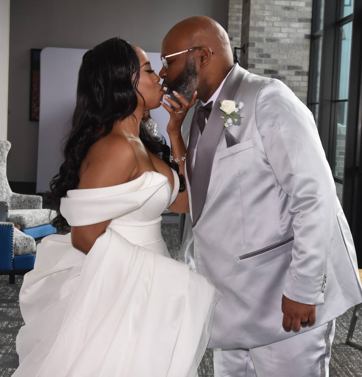 A kiss seals it for Michael and Yvonne.