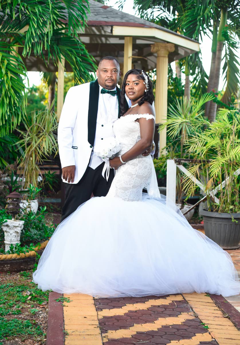 This bride and groom are truly a picture of nuptial perfection!