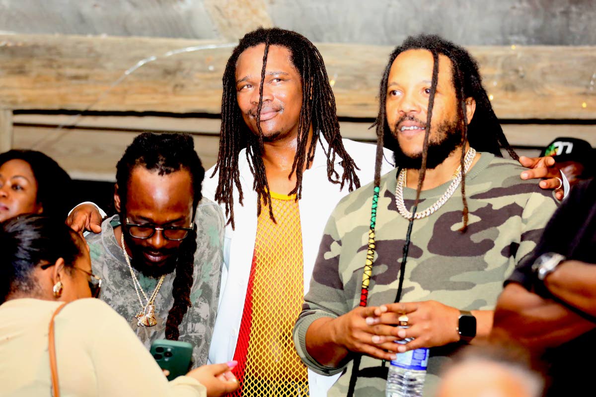 Kumar Fyah (centre) with Jesse Royal (left) and Stephen Marley following his performance.