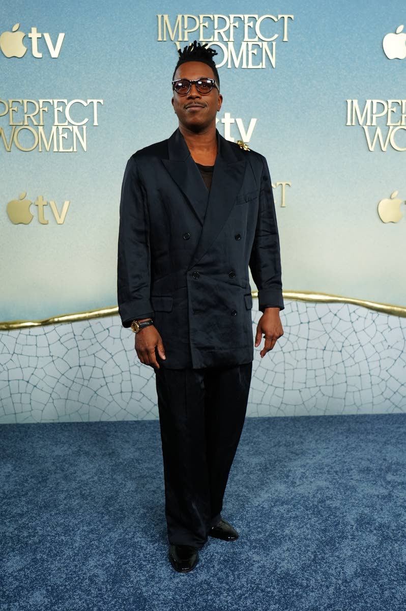 Leslie Odom Jr pulls his look together with a double-breasted jacket. 