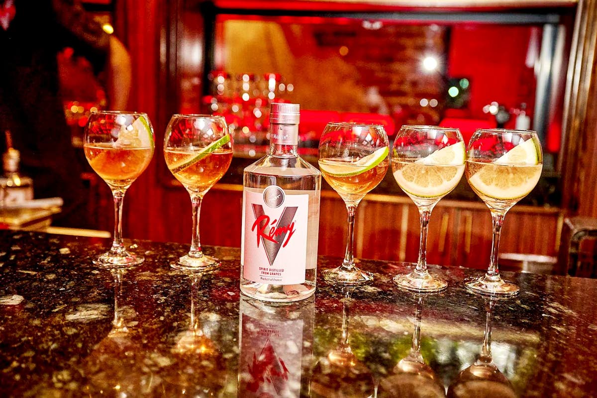 Make it spritz o’clock with the Rémy V spritz.