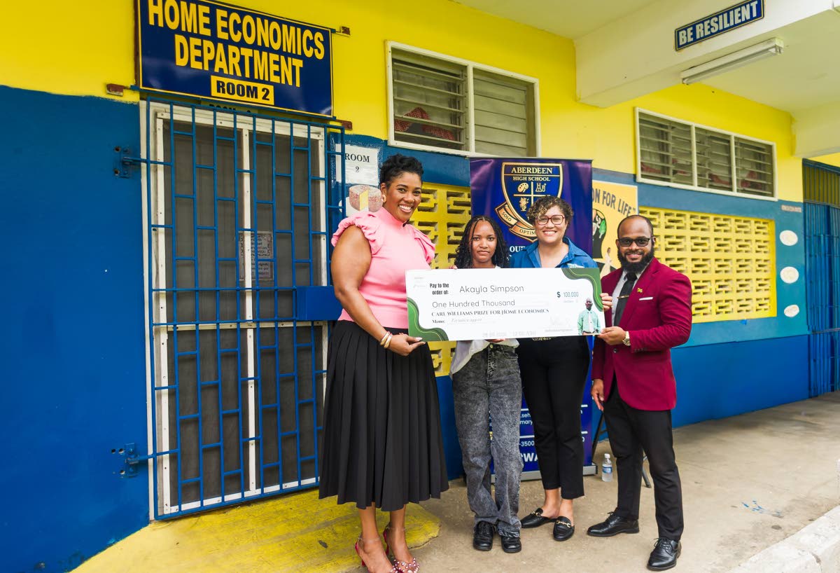 Author and Danrak Productions Chief Executive Officer Stacy-Ann Smith (left) presents the inaugural Carl Williams Prize for Home Economics to Aberdeen High School graduate Akayla Simpson (second left), alongside Wisynco head of consumer marketing Erin Mitc